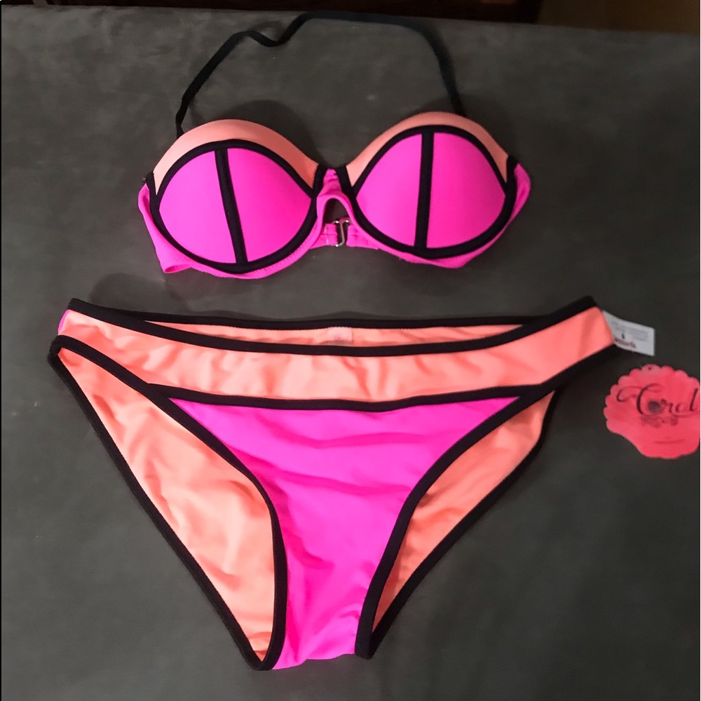 NWT Coral Tropics Bright Pink Bikini Top & Bottom Set Top Size S Bottom Lg Top